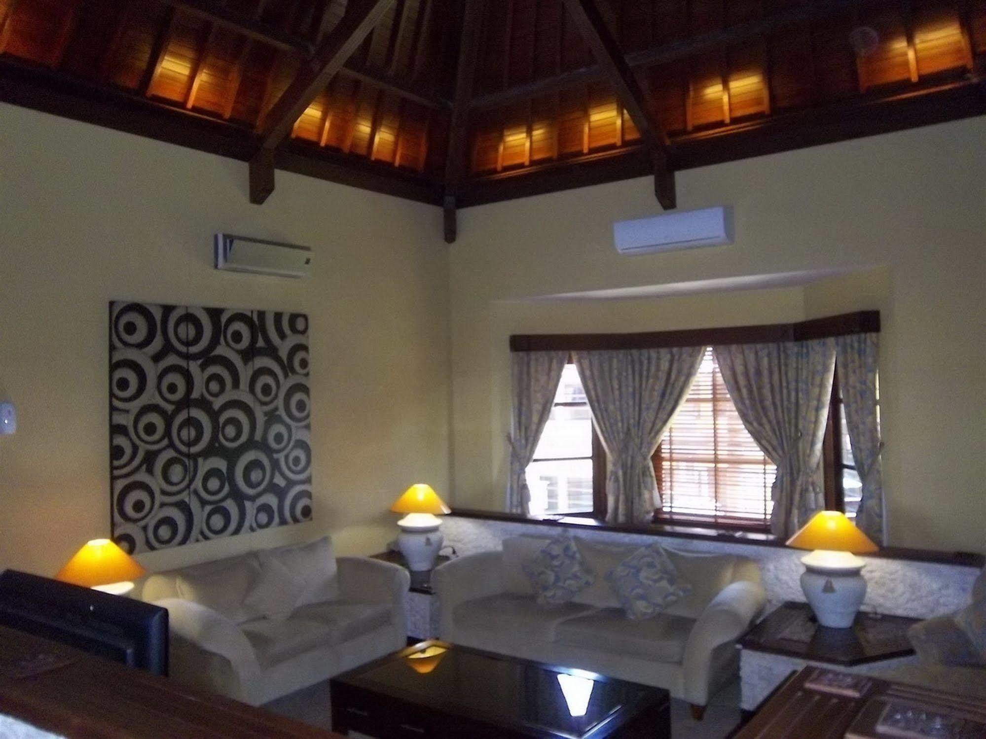 Apel Villa Sanur Esterno foto