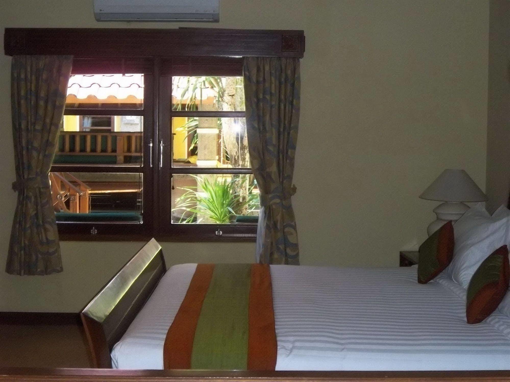 Apel Villa Sanur Esterno foto